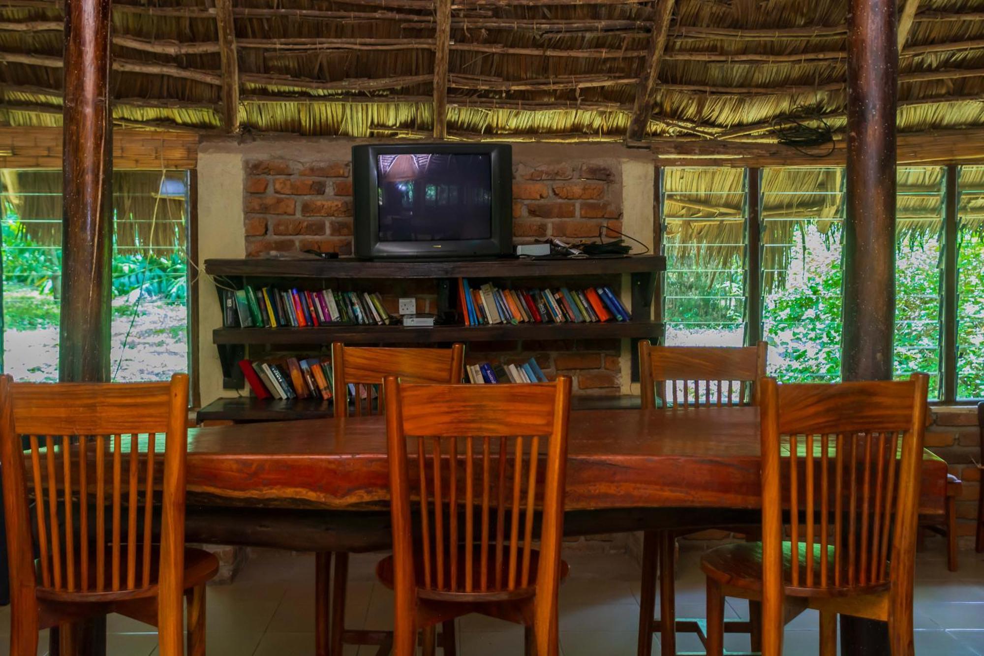 Meru Mbega Lodge Usa River Екстериор снимка