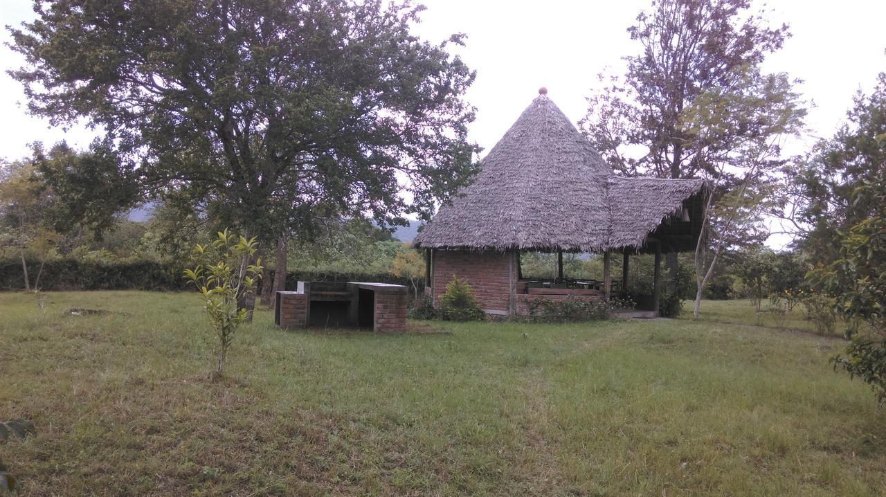 Meru Mbega Lodge Usa River Екстериор снимка